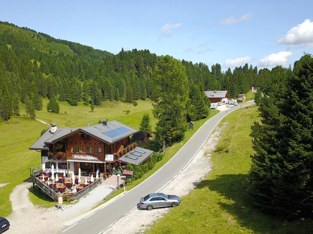 Edelweisshuette Hotel Funes  Ngoại thất bức ảnh